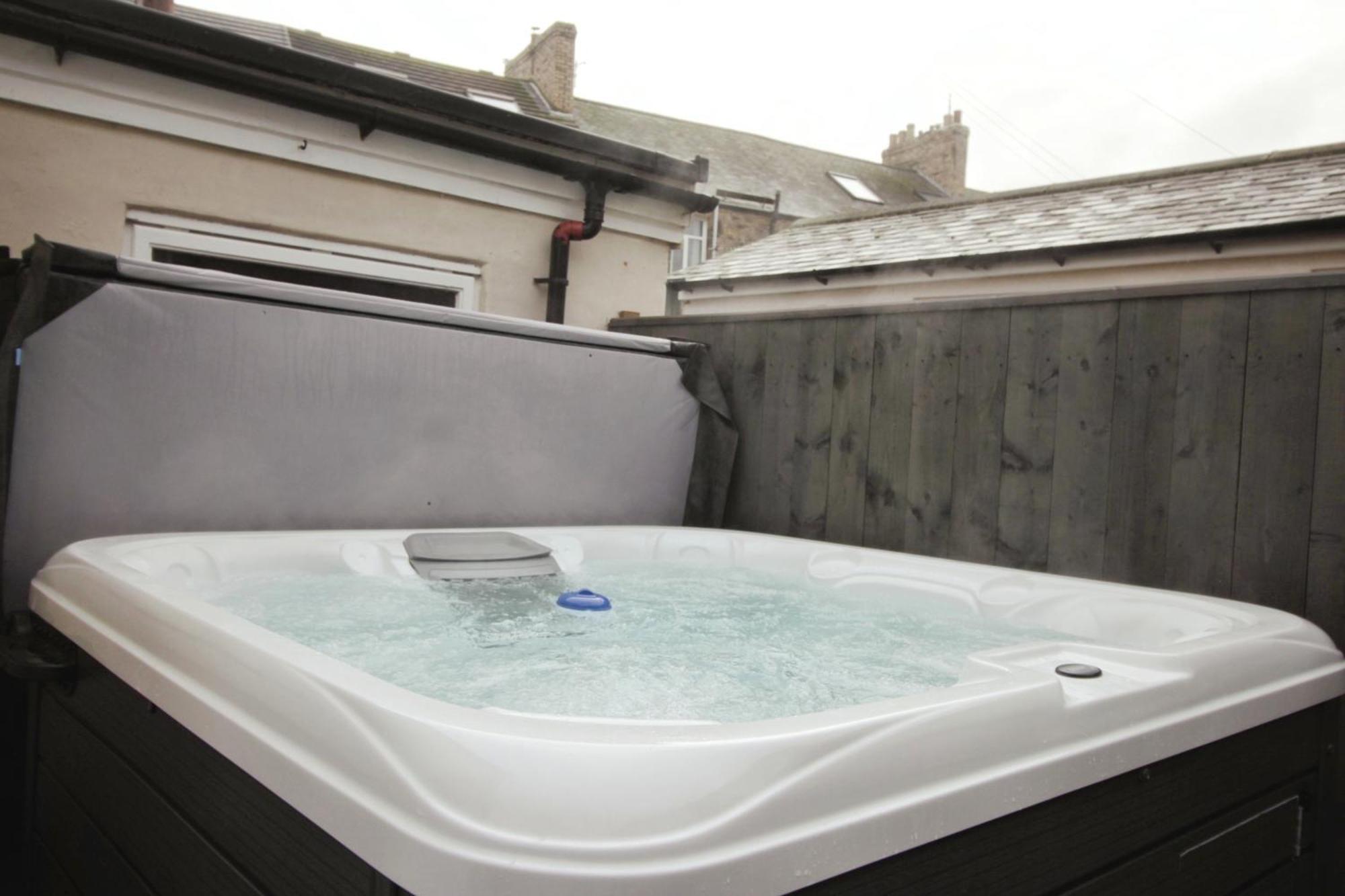 Villa Amazing Sea Views And Hot Tub Amble Esterno foto